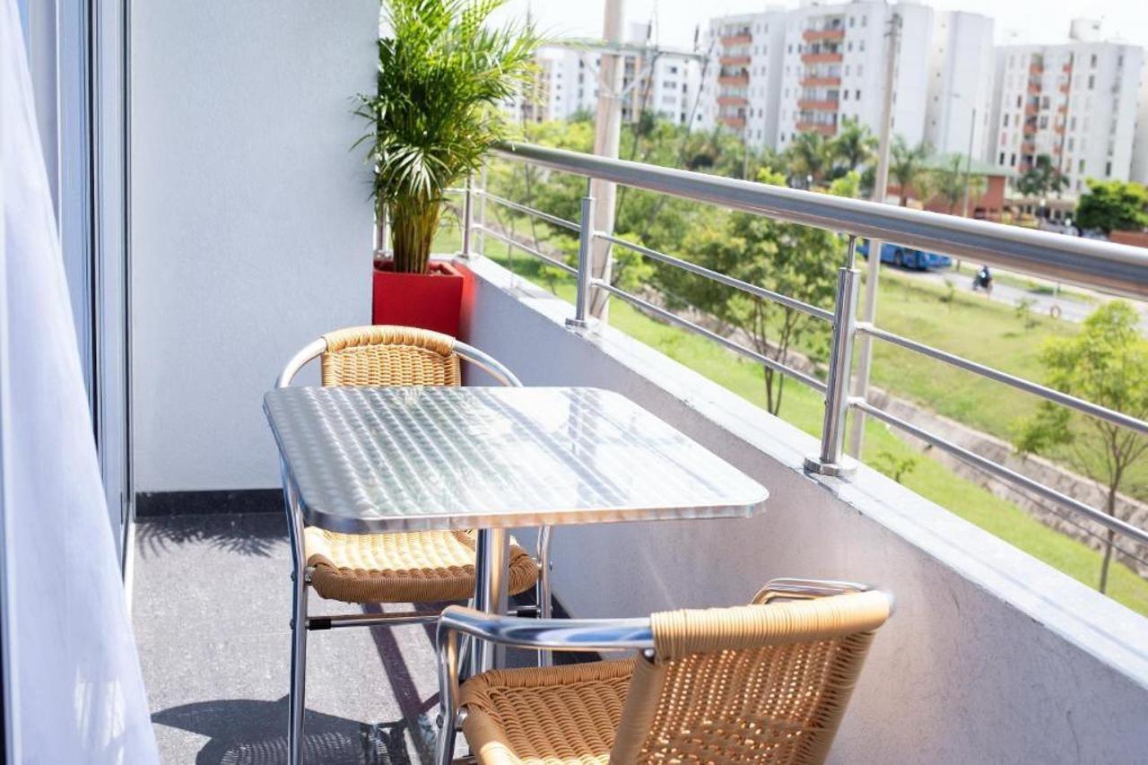 Hotel Be Suites Cali Exteriér fotografie